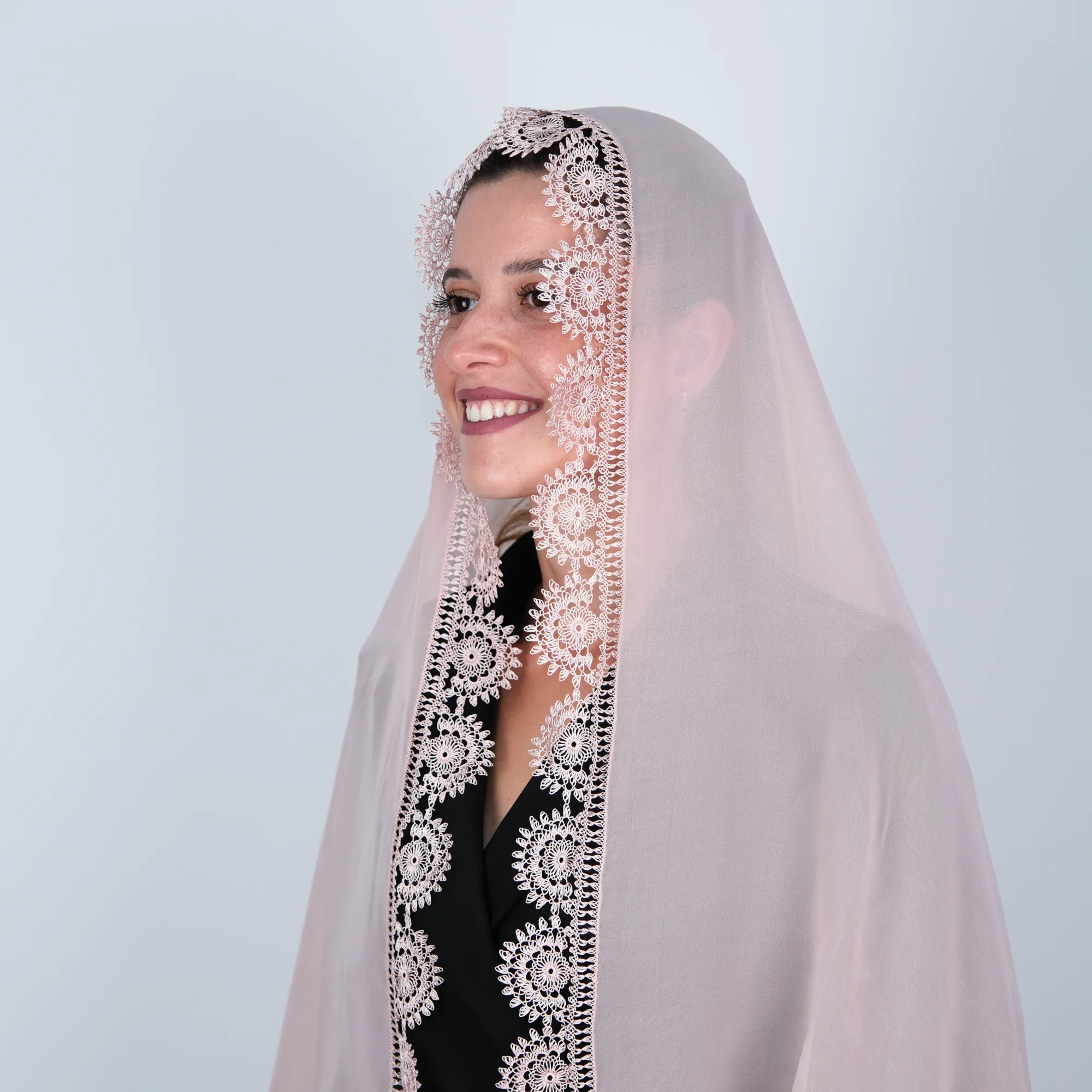 Sıra Yarım Ay İğne Oyası Namaz Örtüsü Resim 7