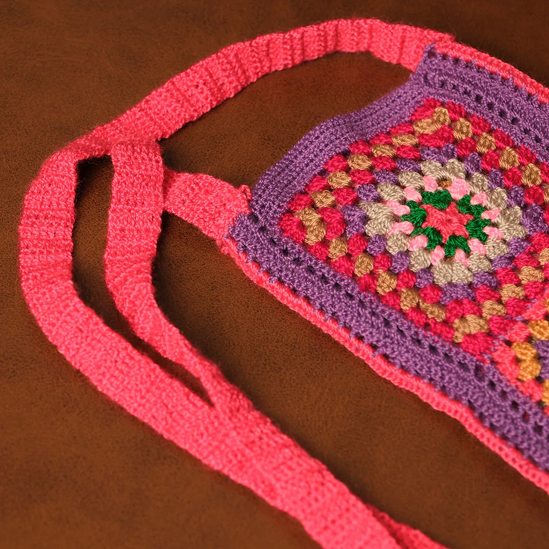 Renkli Kare Motifli El Örgüsü Telefon Çantası