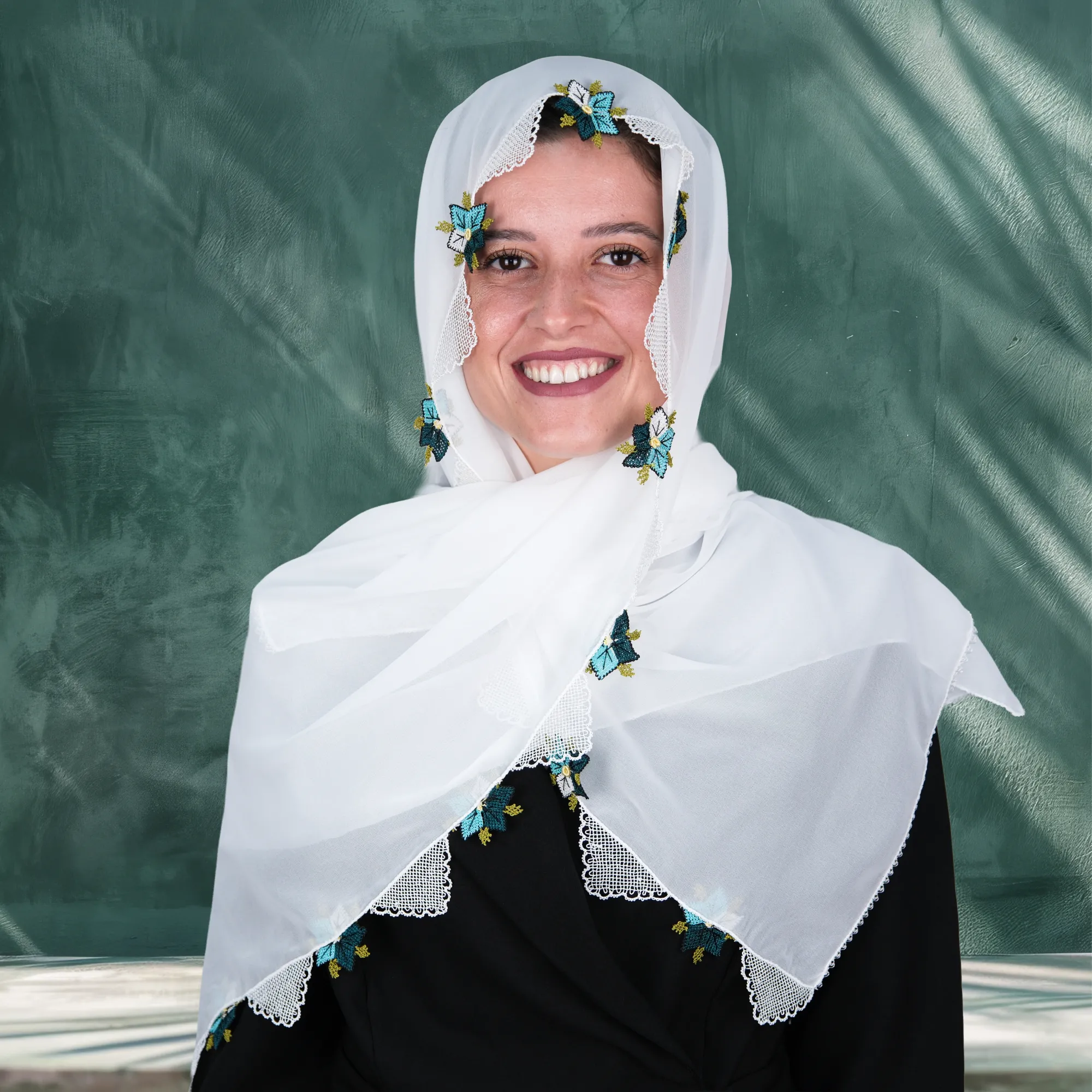Yıldız Çiçeği Motifli Gönen İğne Oyası Namaz Örtüsü Tesbihli Set